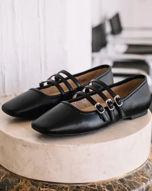 Nova Flat in Black
