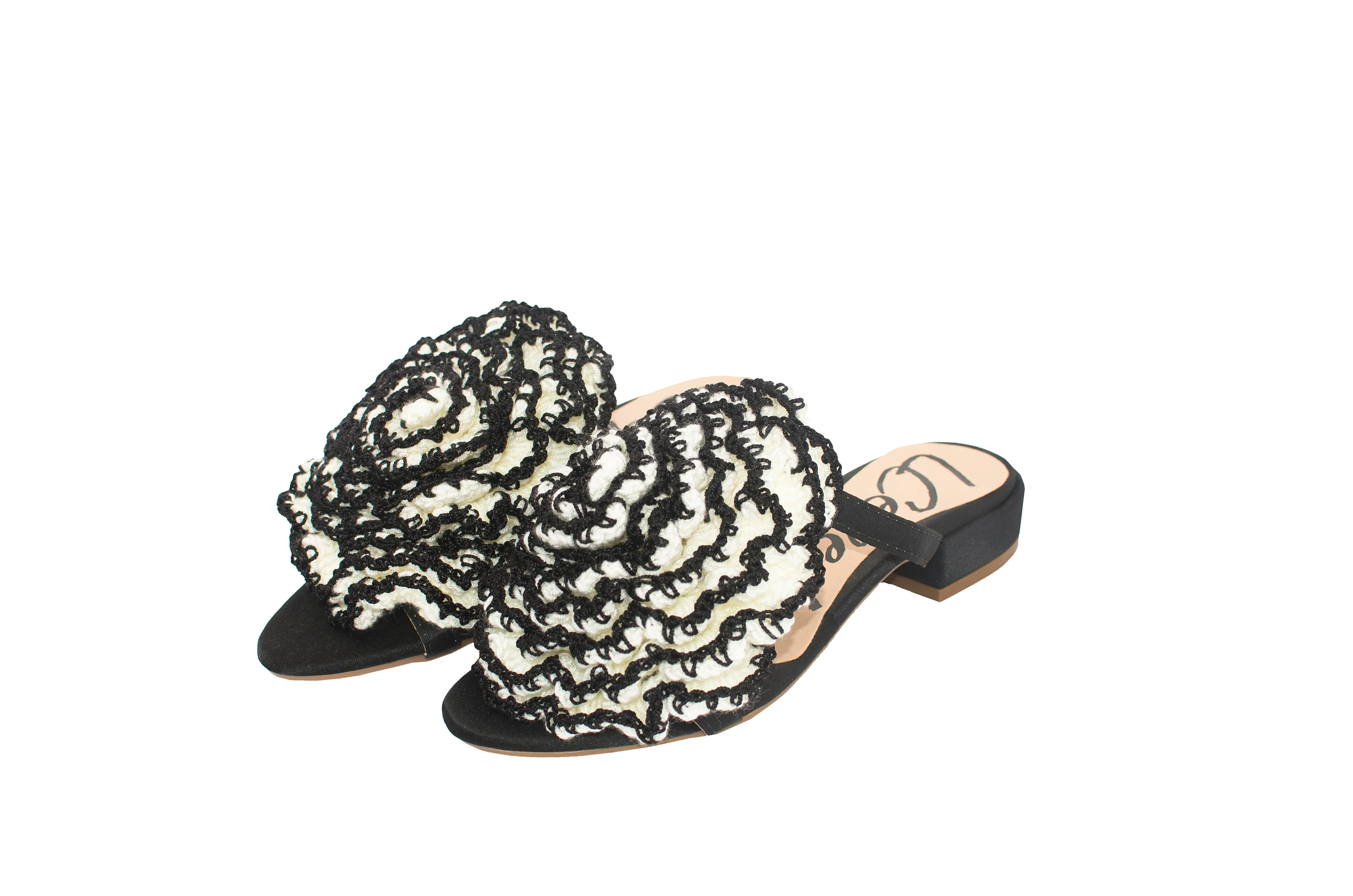 Zayi Ying Flats